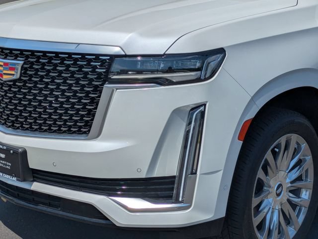 Used 2023 Cadillac Escalade ESV Premium Luxury w/ LPO, Floor Liner Package AWD/4WD image 9