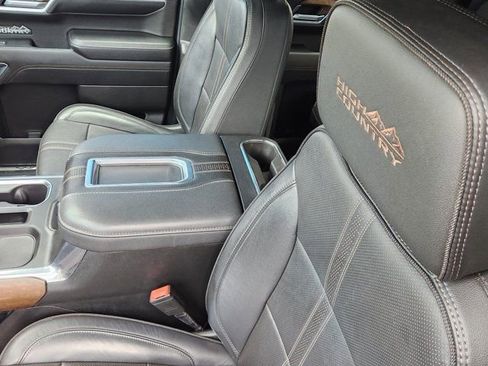 Used 2022 Chevrolet Silverado 1500 High Country image 21