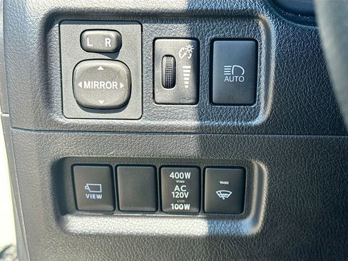 Used 2023 Toyota 4Runner Limited RWD image 11