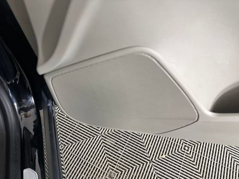 Used 2022 Cadillac XT4 Luxury image 30