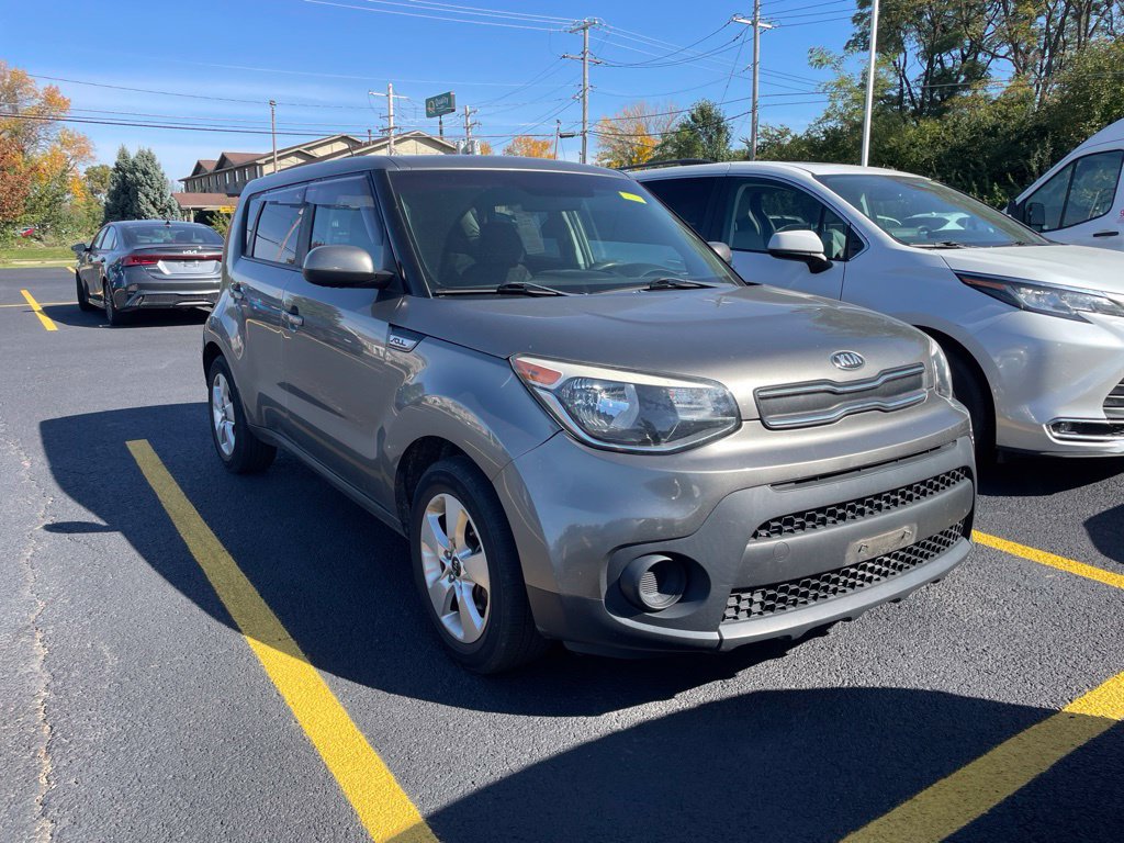 Used 2018 Kia Soul FWD image 1