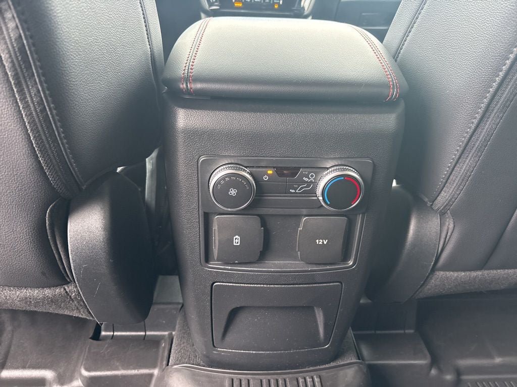 Used 2023 Ford Explorer ST-Line AWD/4WD image 30