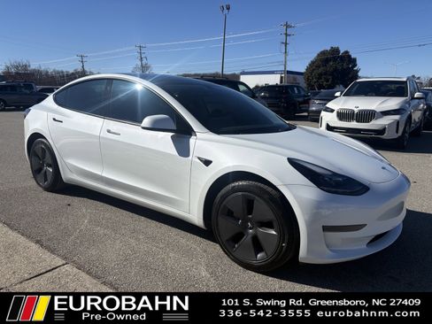 Used 2023 Tesla Model 3 Standard Range image 31