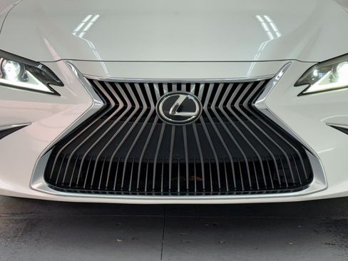 Used 2021 Lexus ES 350 w/ Accessory Package FWD image 25