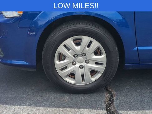 Used 2020 Dodge Grand Caravan SE w/ UConnect Hands-Free Group FWD image 10