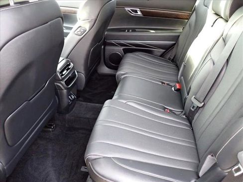 Used 2024 Genesis GV80 3.5T image 8