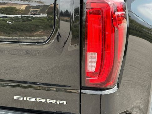 Used 2019 GMC Sierra 1500 Denali w/ Denali Ultimate Package AWD/4WD image 33