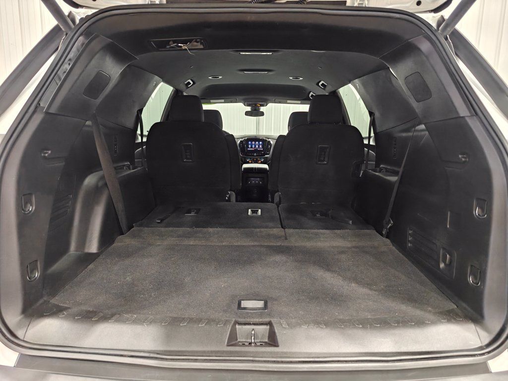 Used 2022 Chevrolet Traverse LT AWD/4WD image 35