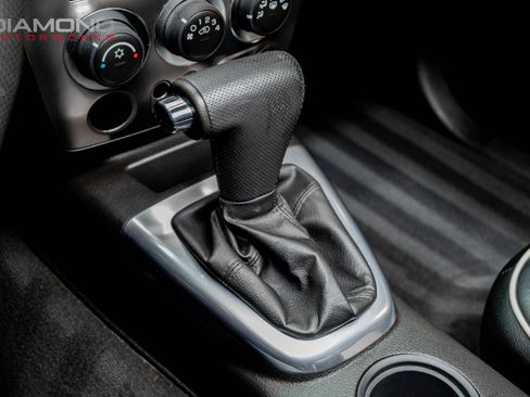 Used 2009 HUMMER H3T Alpha image 16