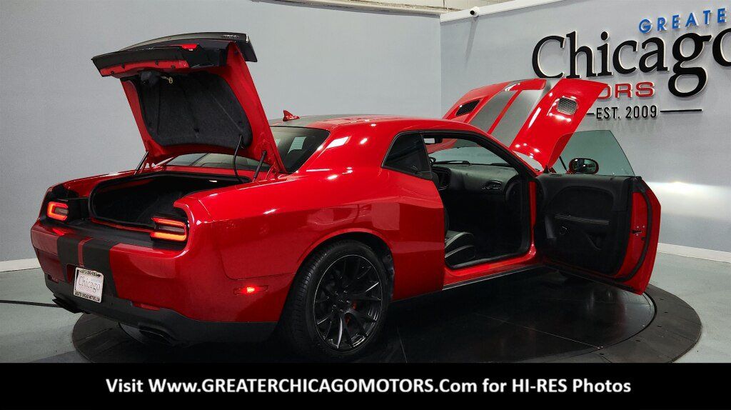 Used 2016 Dodge Challenger SRT Hellcat RWD image 21