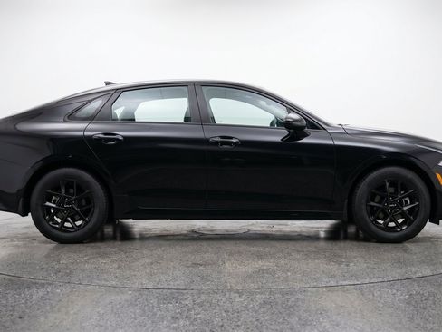 Used 2025 Kia K5 LXS FWD image 11