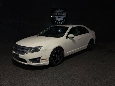 Used 2010 Ford Fusion SE FWD image 1