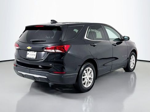 Used 2022 Chevrolet Equinox LT w/ Driver Convenience Package image 5