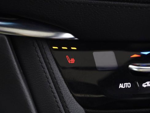 Used 2020 Cadillac XT5 Premium Luxury image 8