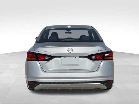 New 2026 Nissan Altima 2.5 SV FWD image 5