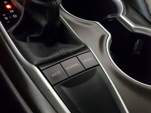 Used 2024 Toyota Camry LE image 30