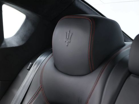 Used 2022 Maserati Quattroporte Trofeo RWD image 55