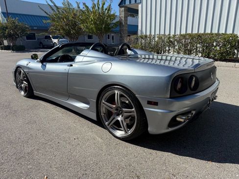 Used 2002 Ferrari 360 Spider image 4
