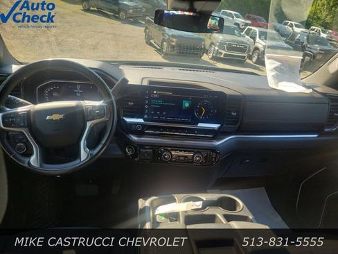 Used 2025 Chevrolet Silverado 1500 LT AWD/4WD image 10