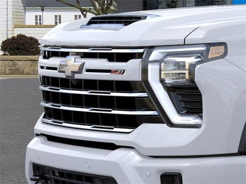 New 2026 Chevrolet Silverado 2500 LT w/ Z71 Chrome Sport Edition image 13