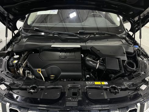 Used 2020 Land Rover Range Rover Evoque SE image 28