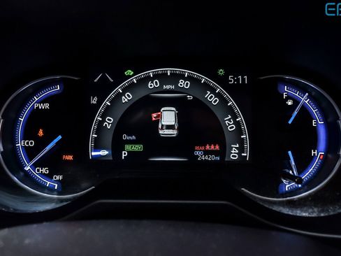 Used 2025 Toyota RAV4 LE AWD/4WD image 19