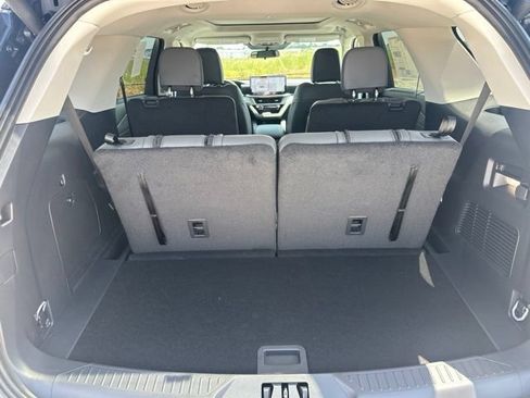 New 2026 Ford Explorer Active w/ Active Comfort Package AWD/4WD image 14