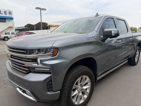 Used 2021 Chevrolet Silverado 1500 High Country w/ Technology Package AWD/4WD image 10
