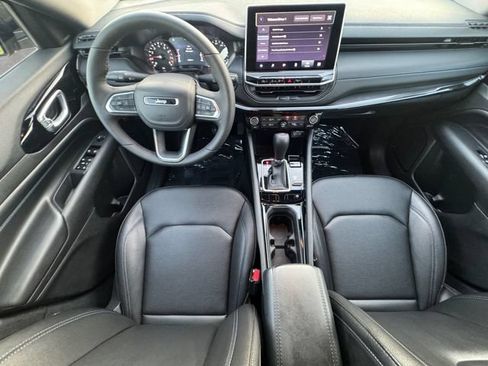 Used 2026 Jeep Compass Limited AWD/4WD image 20