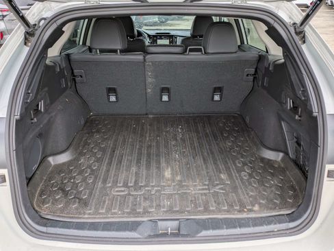 Certified 2023 Subaru Outback Limited AWD/4WD image 13