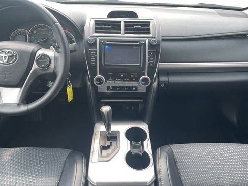 Used 2012 Toyota Camry SE FWD image 22