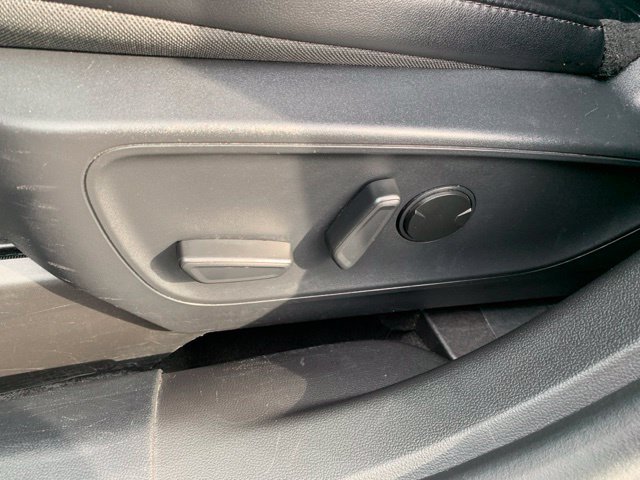 Used 2025 Ford Escape ST-Line Select AWD/4WD image 12