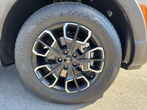 Used 2024 Hyundai Santa Cruz SEL image 13