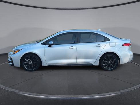 Used 2023 Toyota Corolla SE FWD image 5