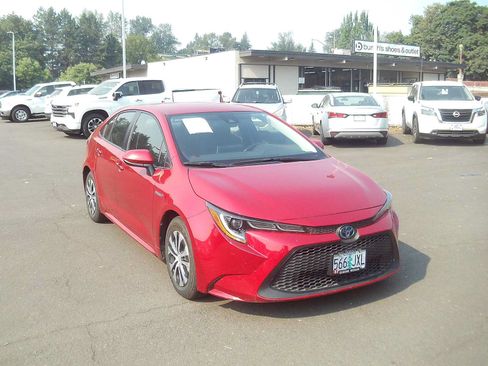 Used 2020 Toyota Corolla LE FWD image 7