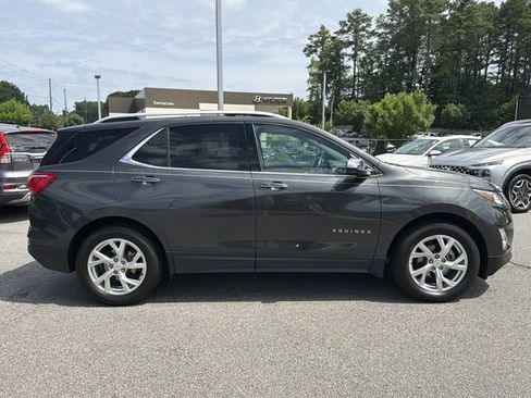 Used 2021 Chevrolet Equinox Premier w/ LPO, Floor Liner Package FWD image 9