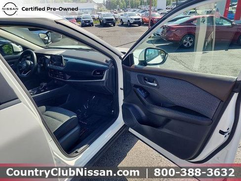 Certified 2023 Nissan Rogue SV AWD/4WD image 29