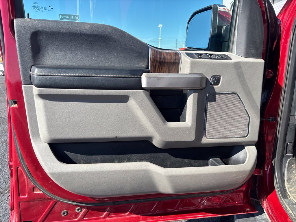 Used 2020 Ford F150 Lariat w/ Equipment Group 502A Luxury AWD/4WD image 8