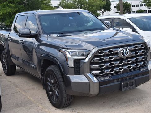 Used 2024 Toyota Tundra Platinum AWD/4WD image 4
