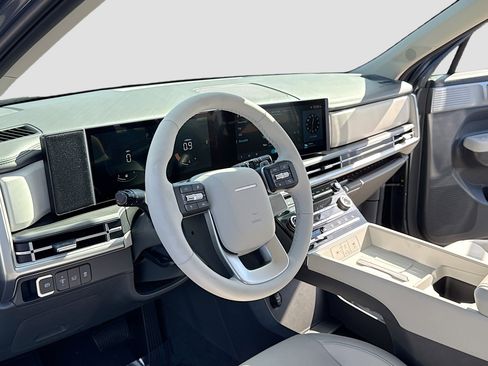 New 2026 Hyundai Santa Fe SE image 4