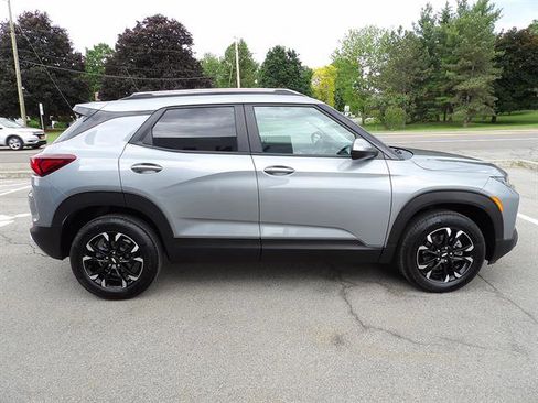 Used 2023 Chevrolet TrailBlazer LT w/ Convenience Package AWD/4WD image 6