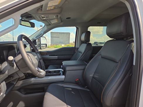 New 2025 Ford F250 Lariat w/ Lariat Ultimate Package AWD/4WD image 25