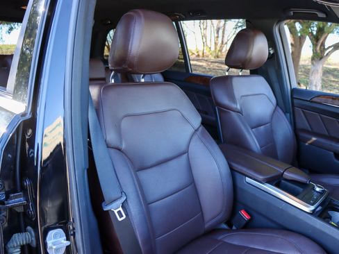 Used 2015 Mercedes-Benz GL 450 4MATIC image 33