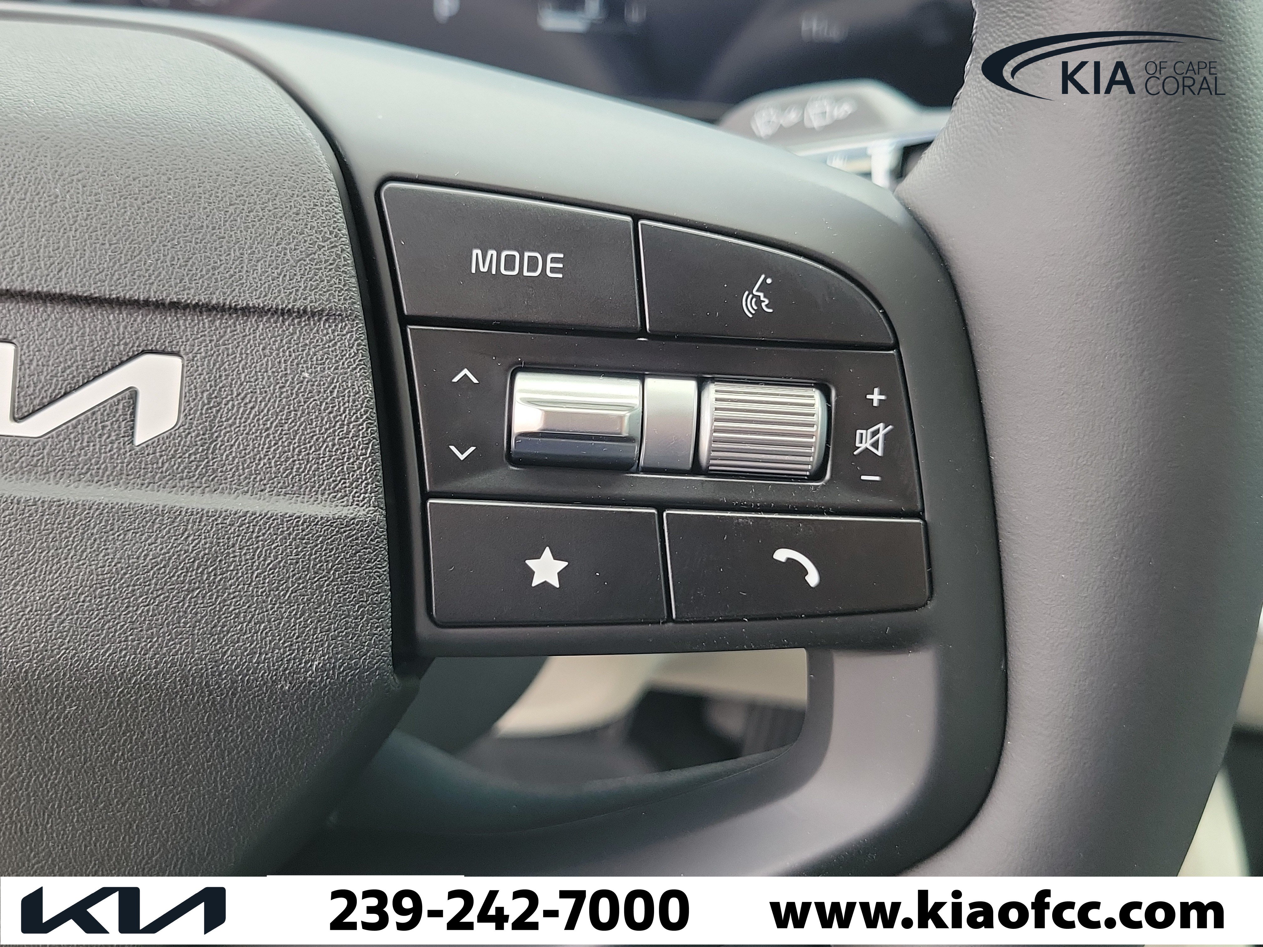 New 2026 Kia Sportage SX FWD image 26