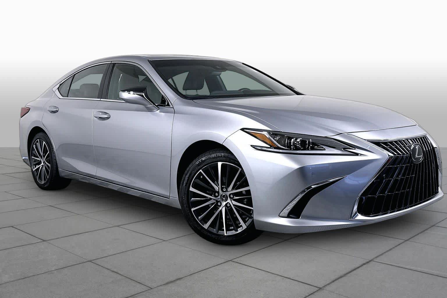 Used 2025 Lexus ES 350 w/ Premium Package FWD image 2