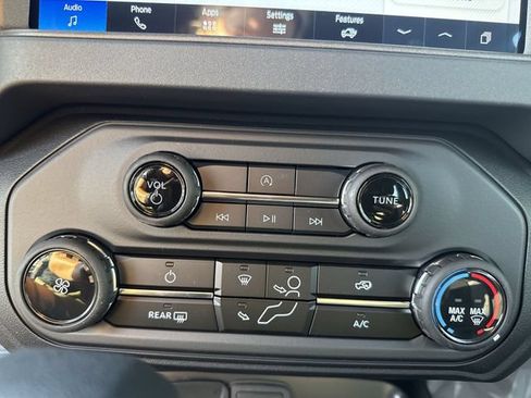 Used 2026 Ford Bronco 2-Door AWD/4WD image 17