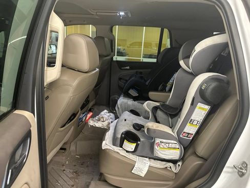 Used 2019 GMC Yukon SLT w/ Open Road Package AWD/4WD image 8