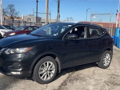 Used 2022 Nissan Rogue Sport SV w/ Technology Package image 6