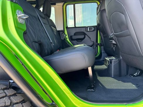 Certified 2025 Jeep Wrangler Unlimited Sport AWD/4WD image 32
