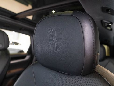 Certified 2026 Porsche Cayenne AWD/4WD image 6